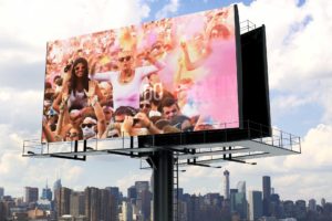 Holi music festival videospot, video reklama a jeho prezentace jakožto reference na billboardu